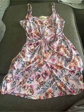 Floral Midi Dress 🌺